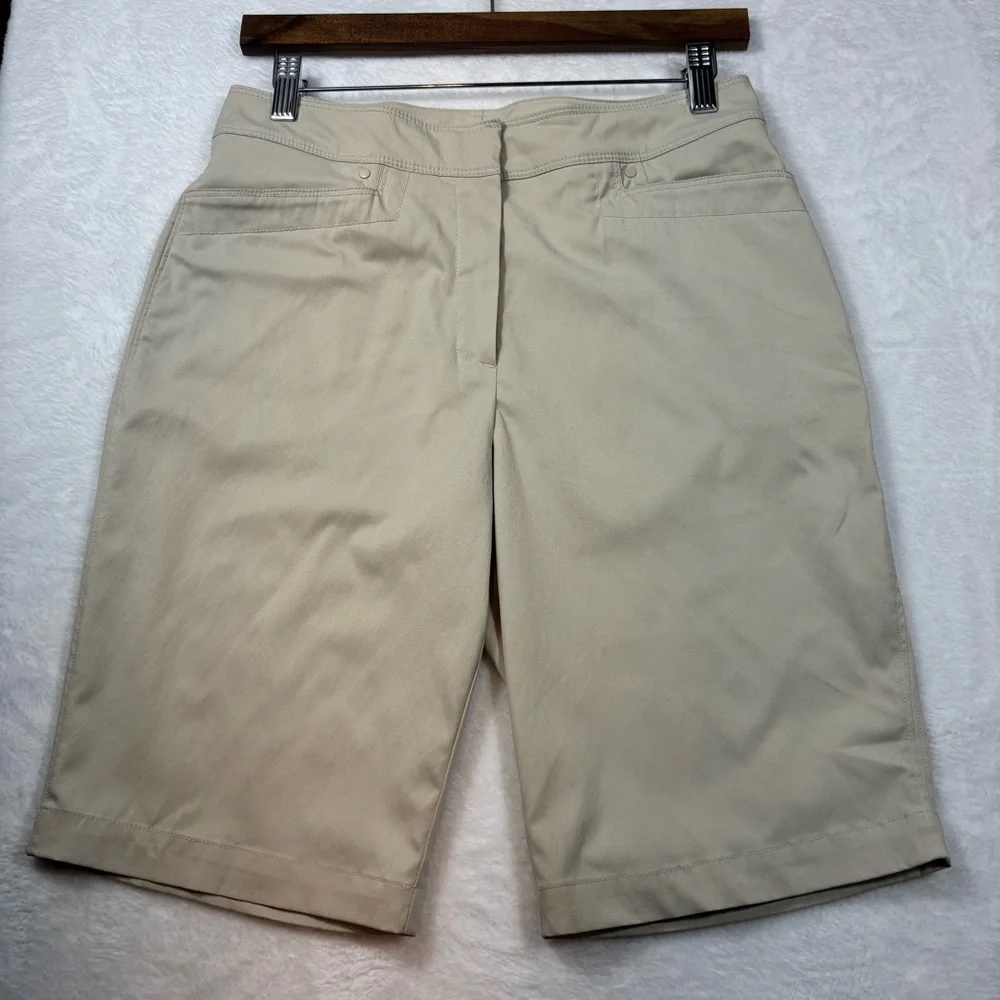 TAIL Women Bermuda Shorts Light Khaki Golf Tennis‎ Athleisure Size 8
